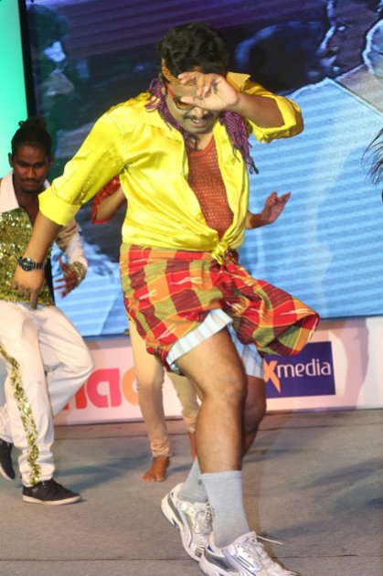 Sampu-Babu-Performance-at-Ra-Ra-Krishnayya-Audio